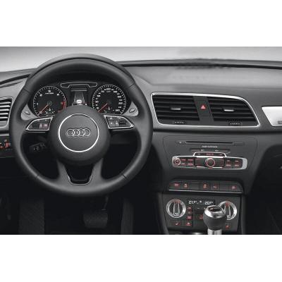 Ramecek autoradia Audi Q3
