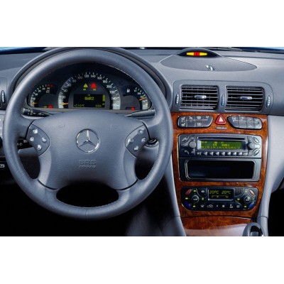 Adaptér pro ovládání na volantu Mercedes C
